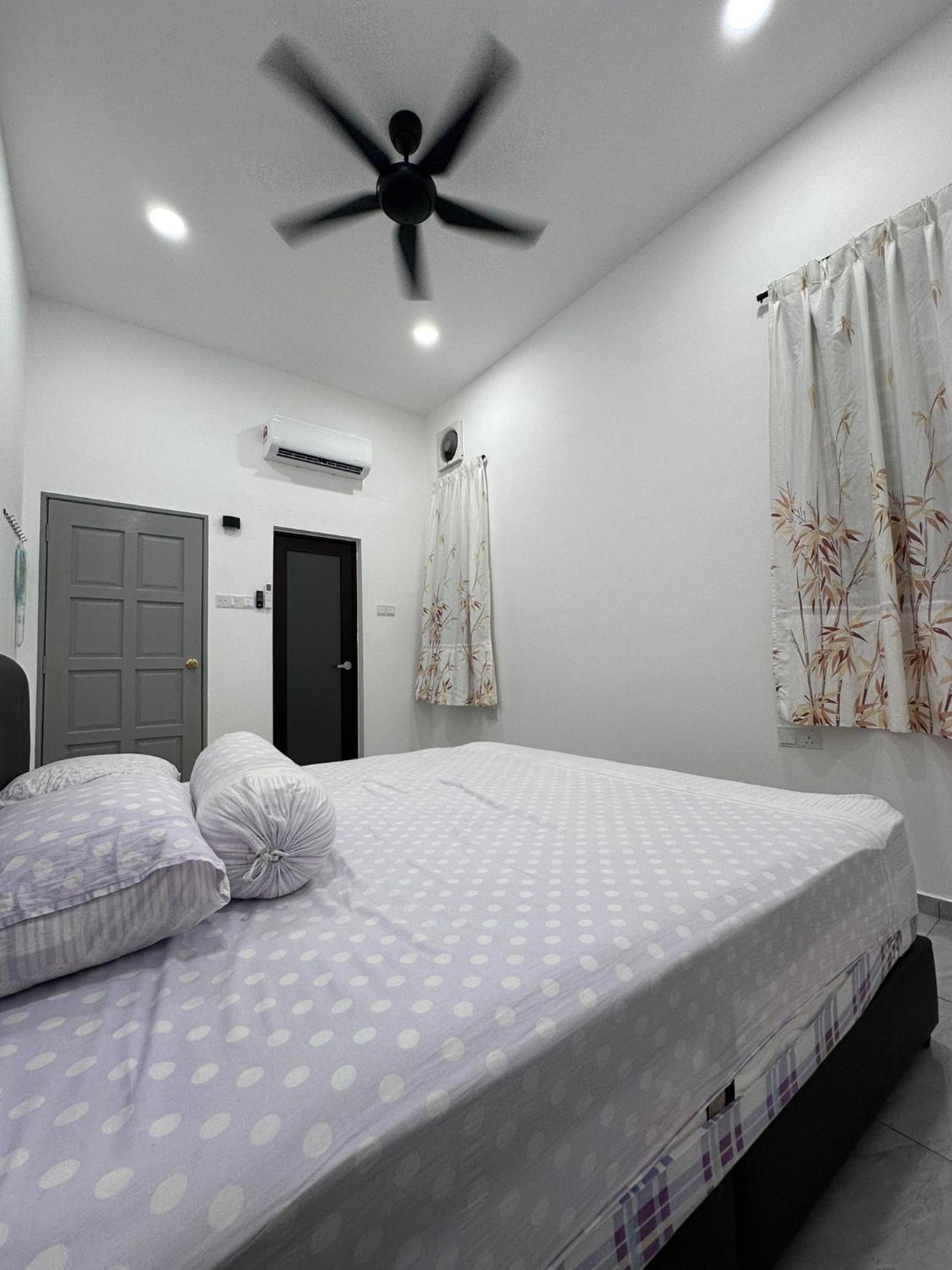 79 Village Muar